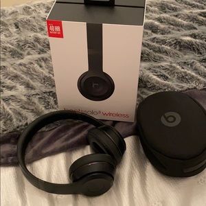 Beats solo 3 wireless BLACK